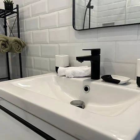 Le Terracotta - & Lumineux *